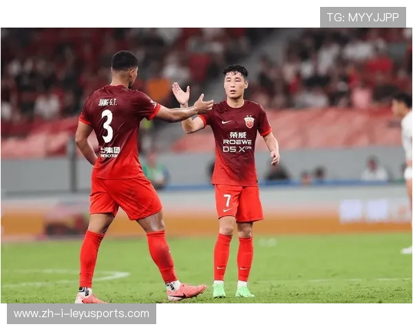 上海海港卫冕势在必行，外援助力全力备战