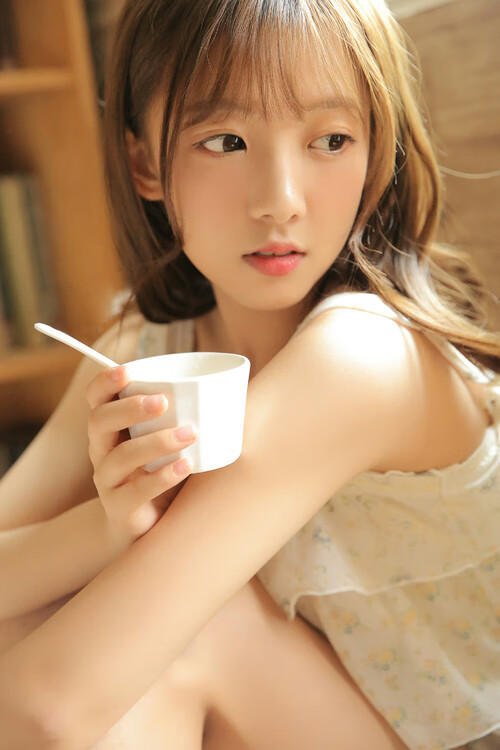 乐鱼（中国）体育官方网站-塞维利亚中场高压迫使对方失误频发，塞维利亚晋级